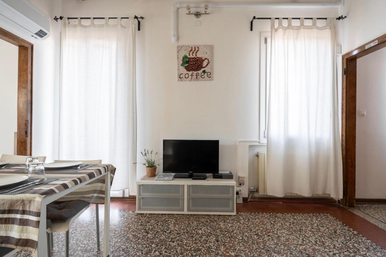 Ca' Giorgia Balcony House Apartment เวนิส ภายนอก รูปภาพ