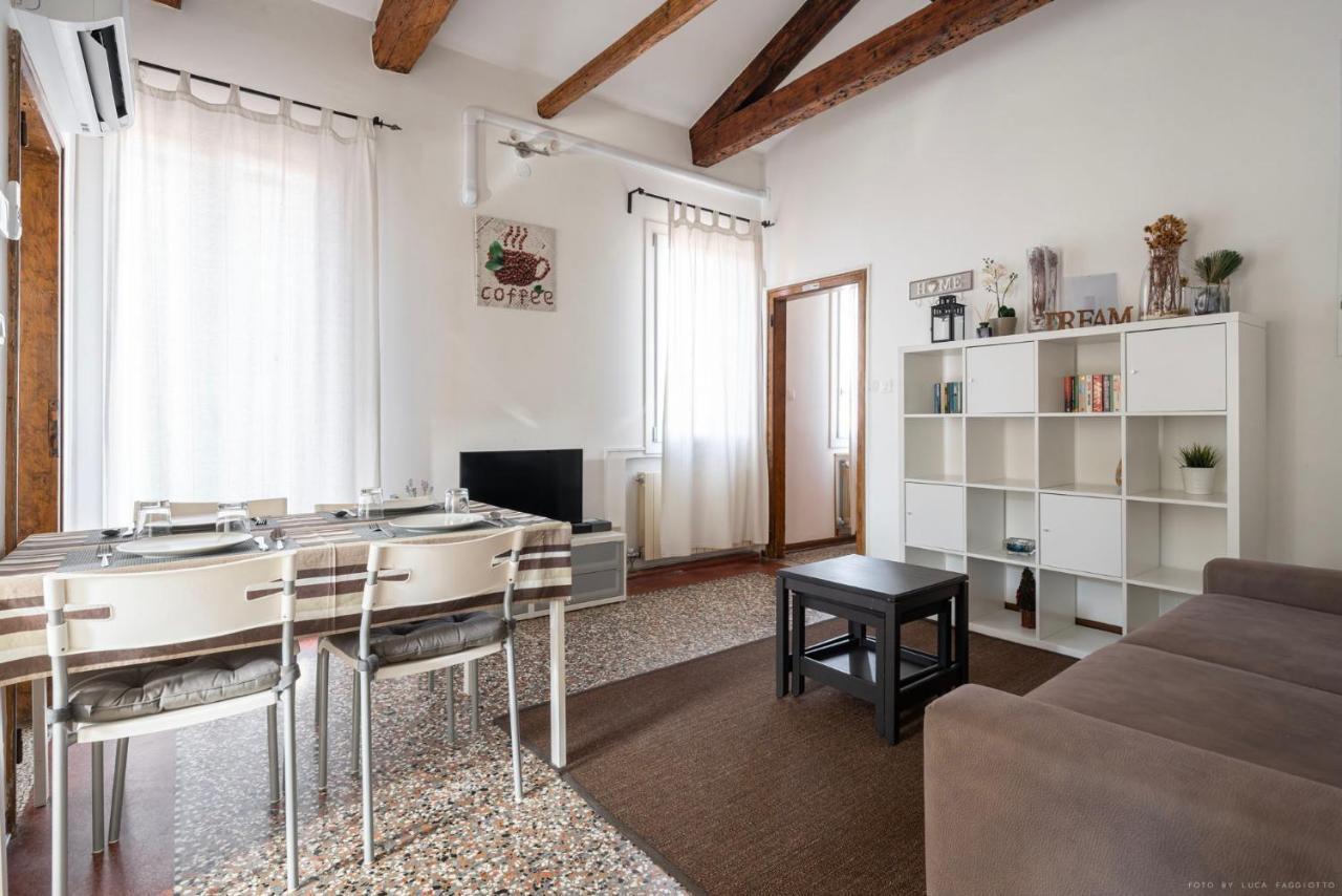 Ca' Giorgia Balcony House Apartment เวนิส ภายนอก รูปภาพ