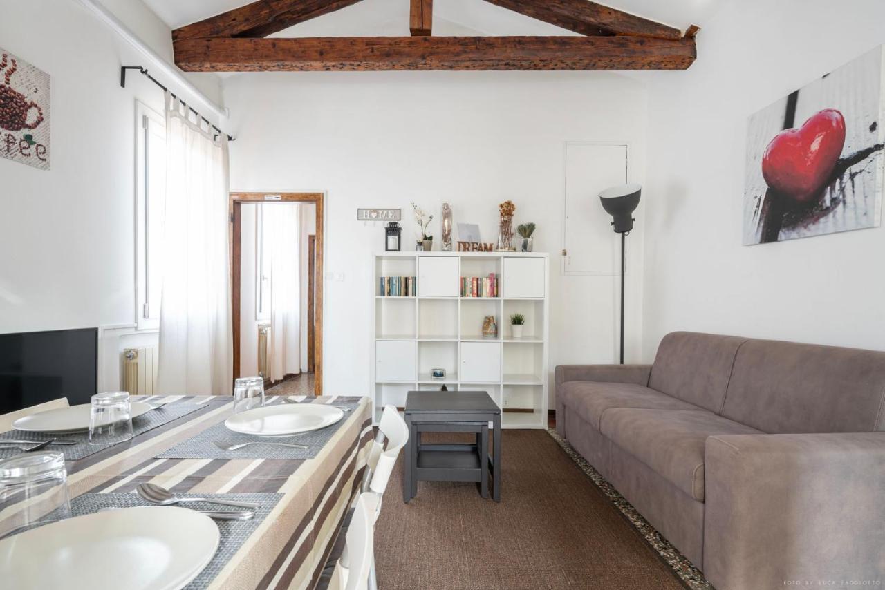 Ca' Giorgia Balcony House Apartment เวนิส ภายนอก รูปภาพ
