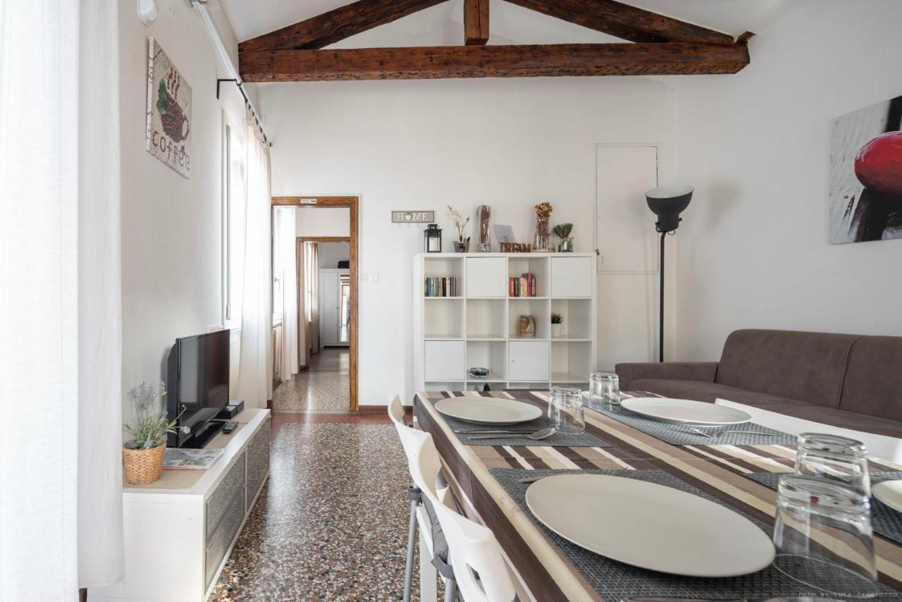 Ca' Giorgia Balcony House Apartment เวนิส ภายนอก รูปภาพ